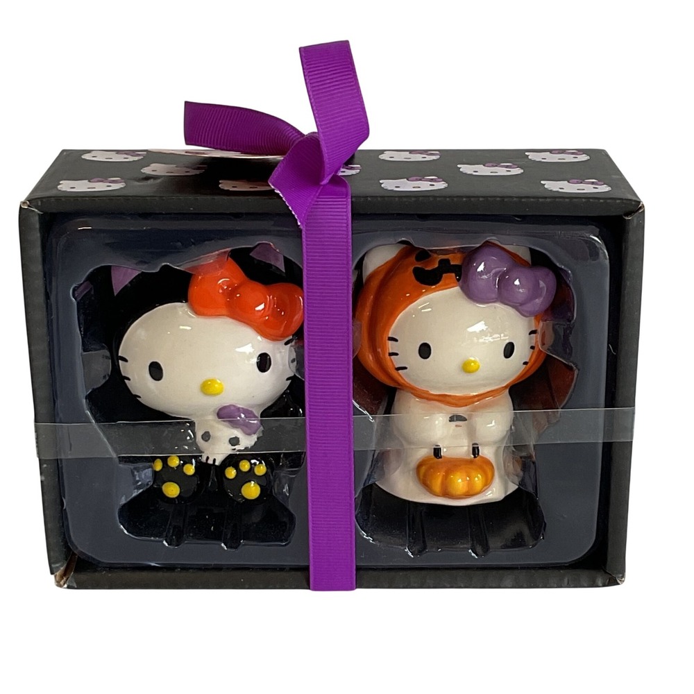 Sanrio Hello Kitty Halloween Salt and Pepper Shaker Set Blue Sky Black Cat Ghost